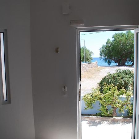 Soula Appartments Makrýgialos エクステリア 写真