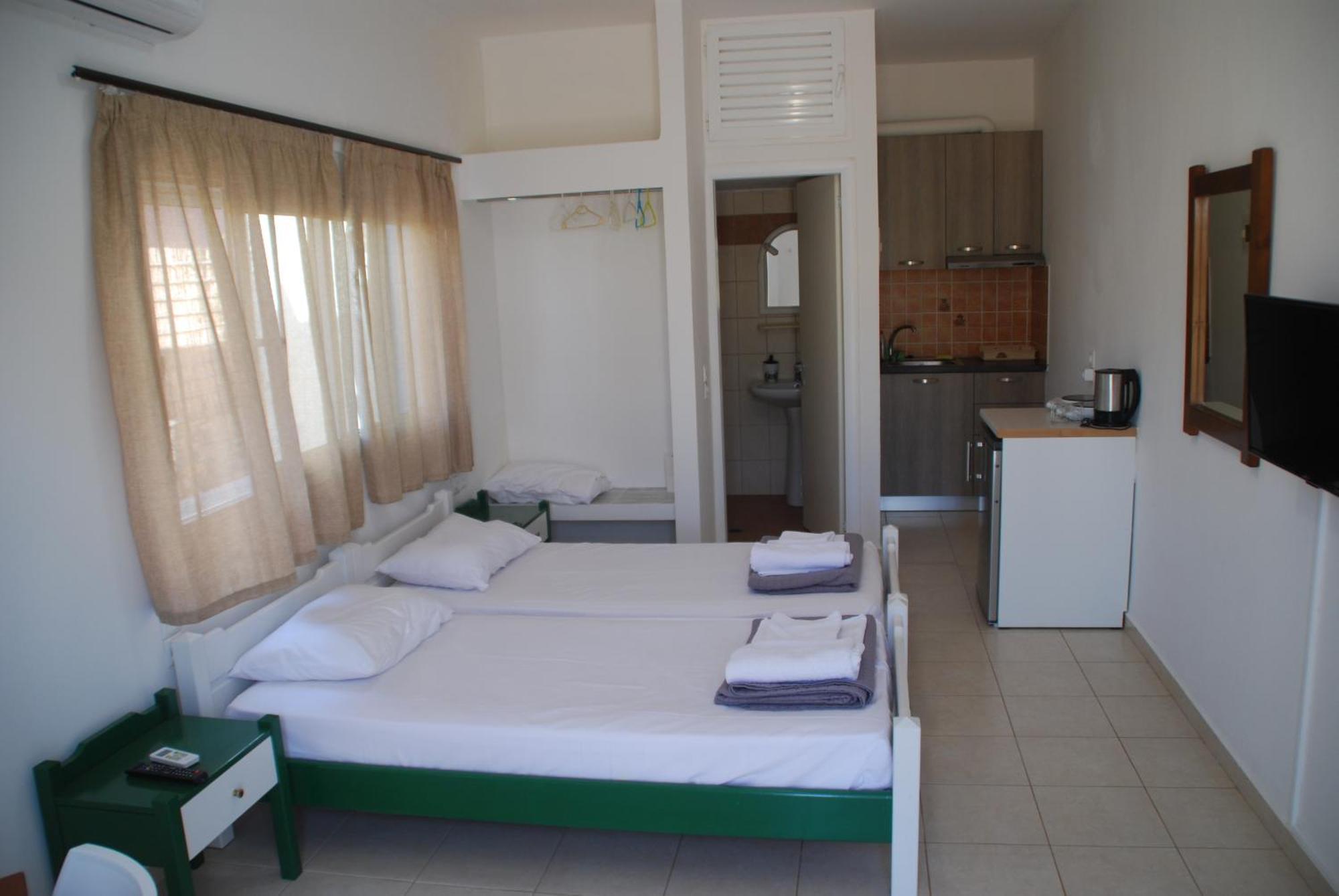 Soula Appartments Makrýgialos エクステリア 写真