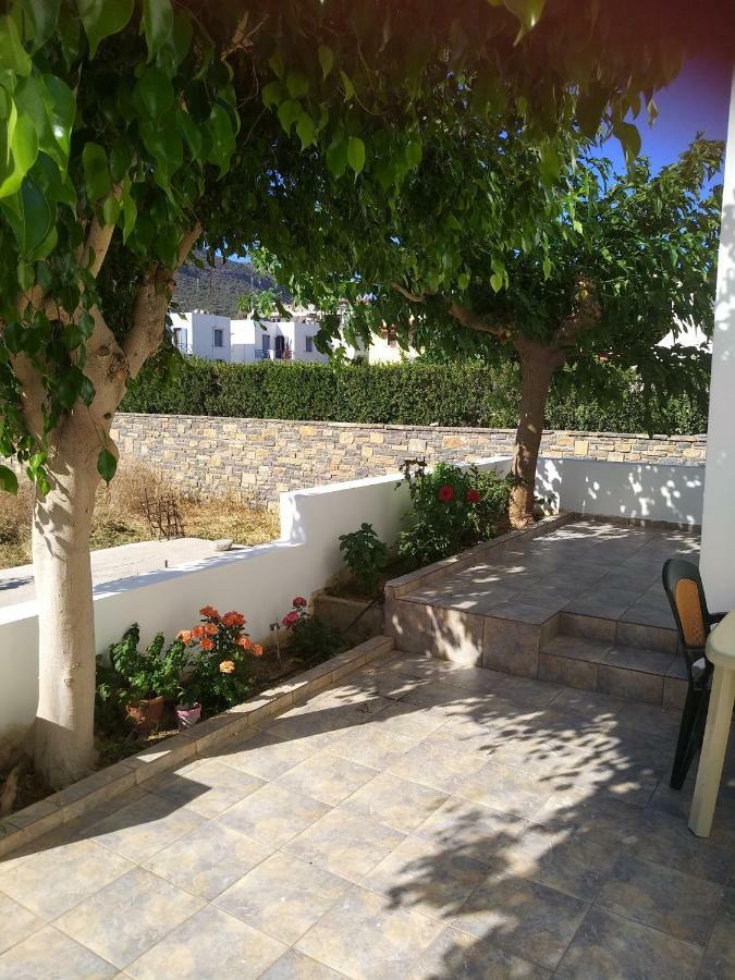 Soula Appartments Makrýgialos エクステリア 写真