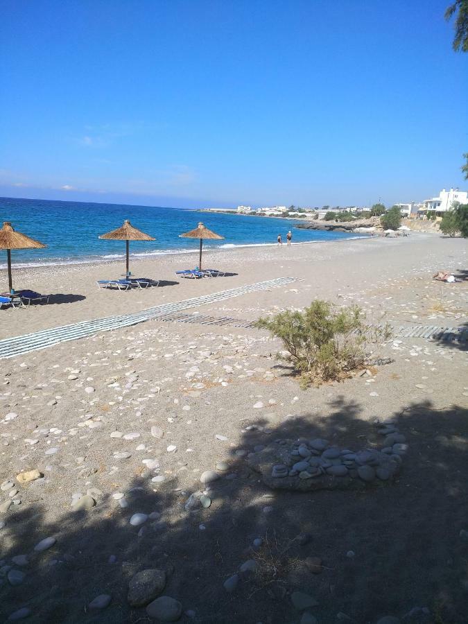Soula Appartments Makrýgialos エクステリア 写真